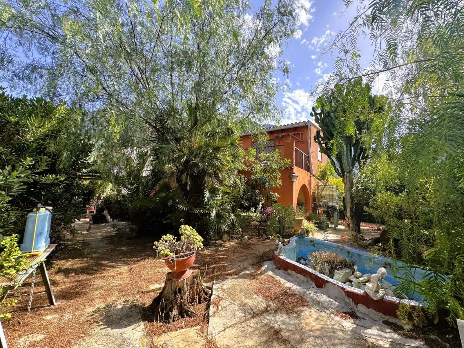 3 bedroom Villa for sale in Denia with pool garage - € 429,000 (Ref: 9942527)