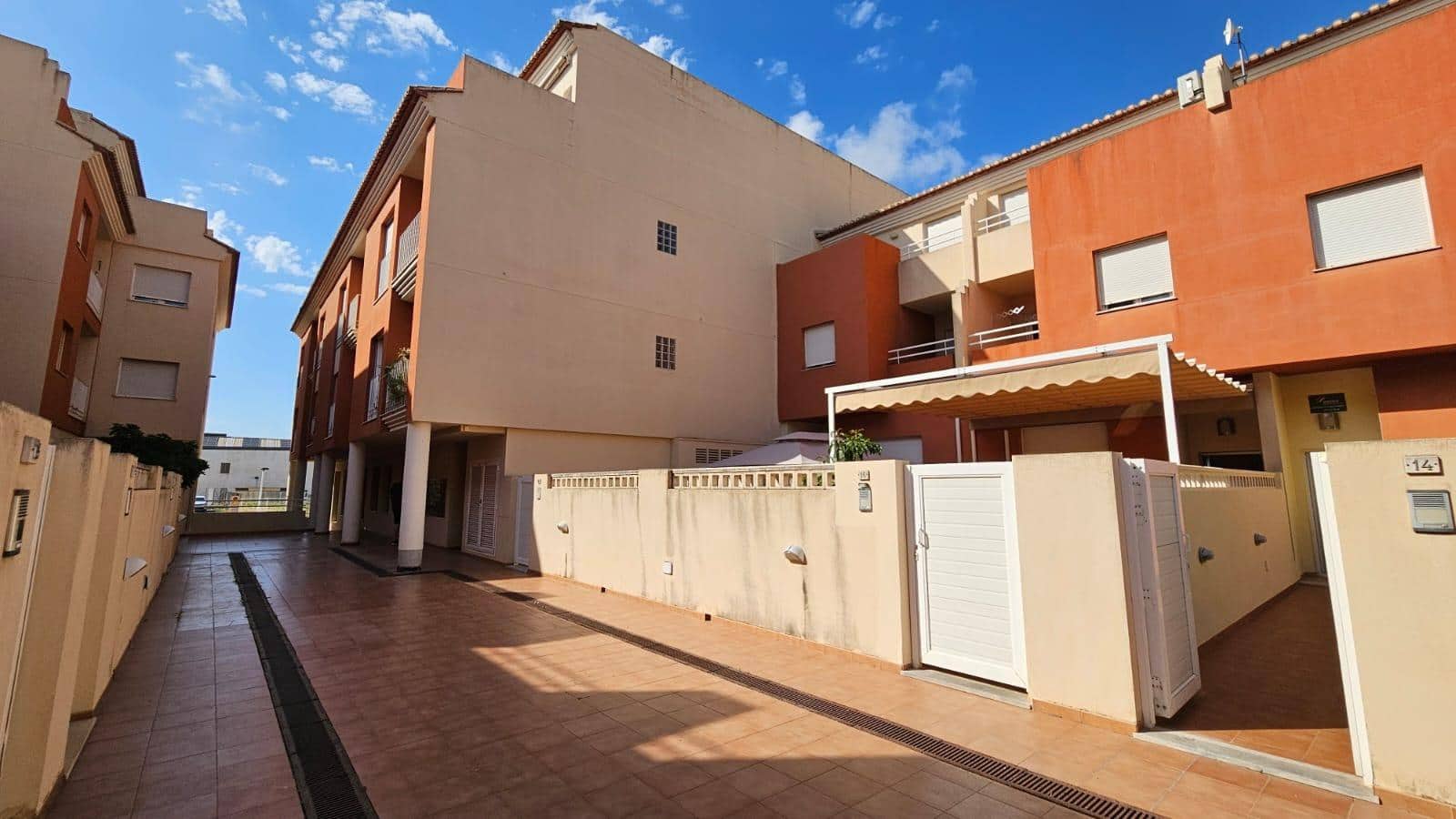 4 chambre Villa/Maison Mitoyenne à vendre à Ondara - 370 000 € (Ref: 9952628)