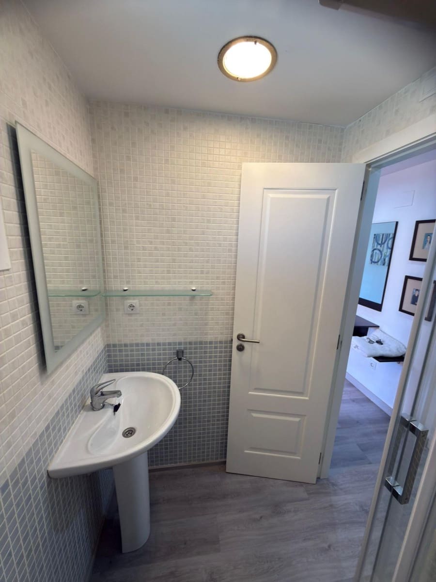 2 quarto Apartamento para venda em Denia com piscina - 360 000 € (Ref: 9990719)