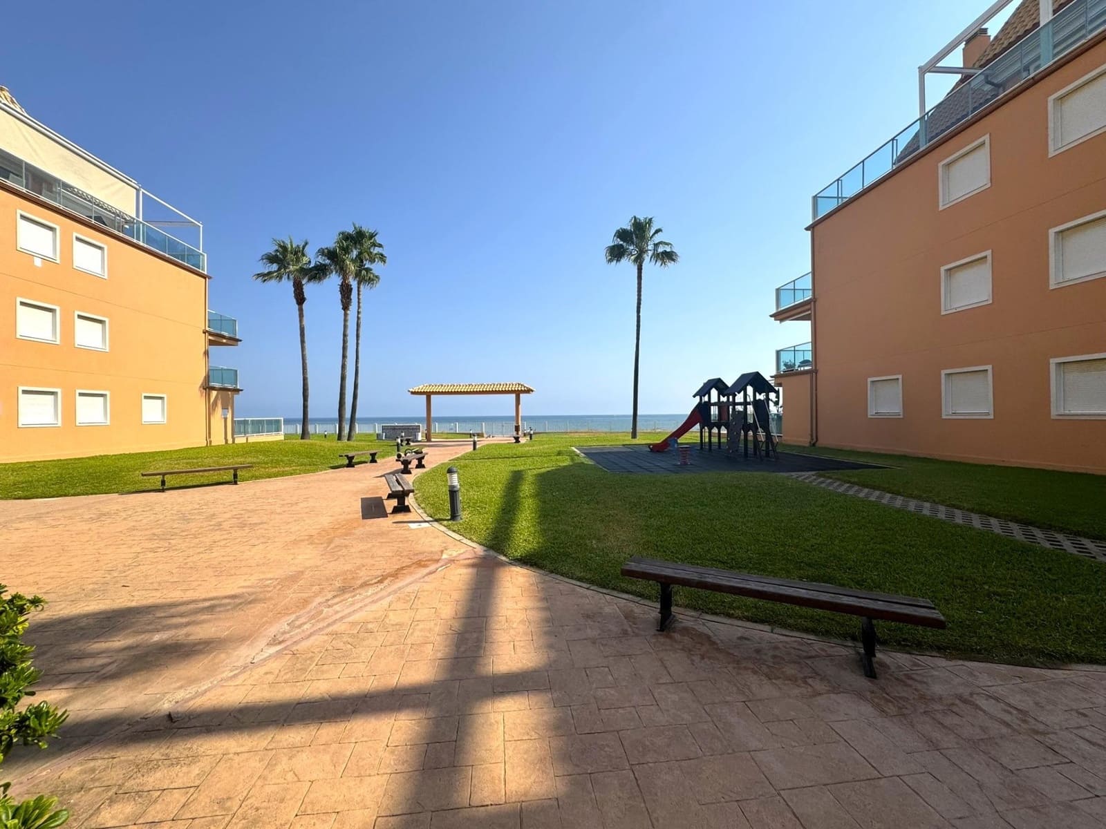 2 quarto Apartamento para venda em Denia com piscina - 360 000 € (Ref: 9990719)