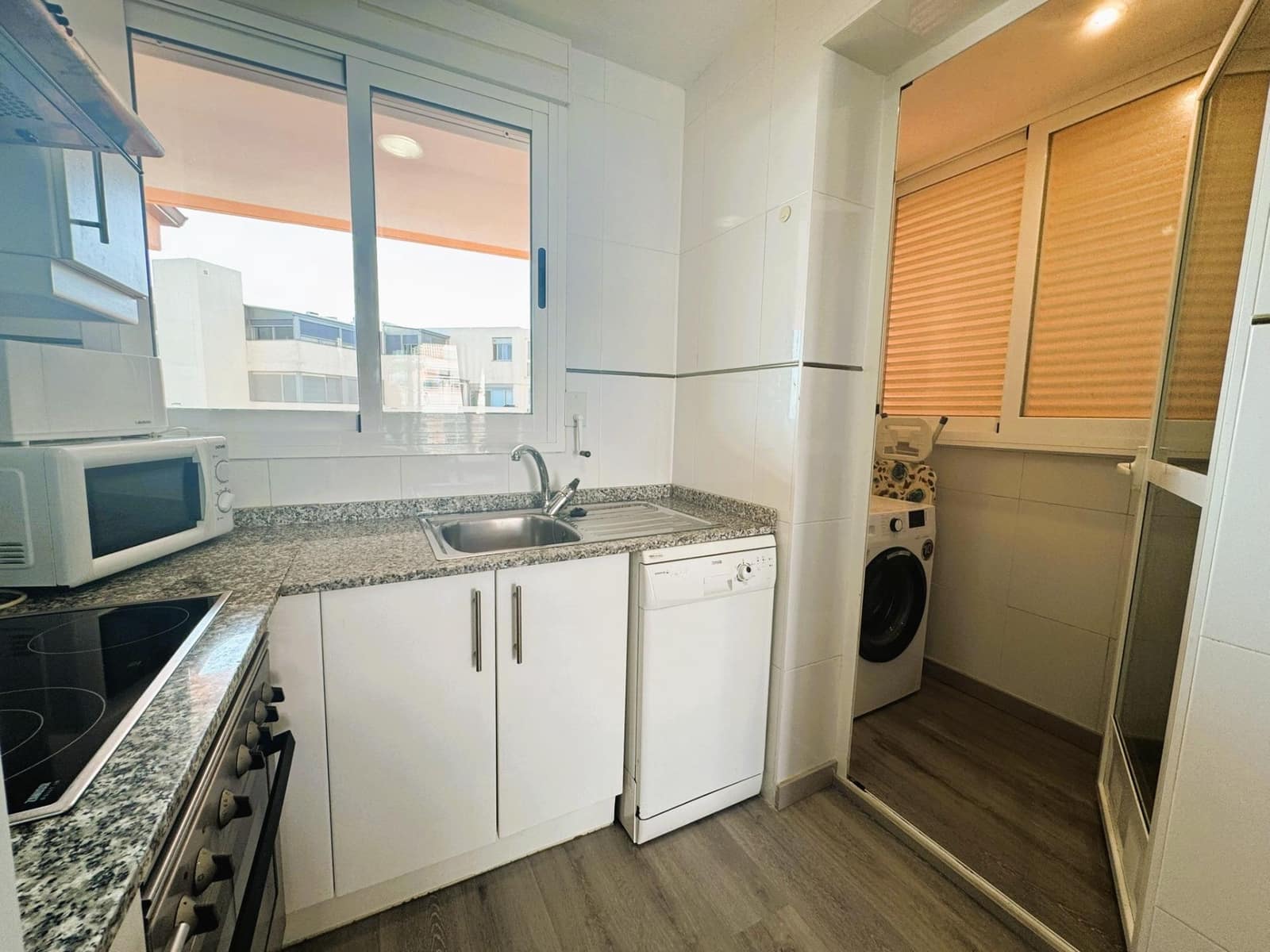 2 quarto Apartamento para venda em Denia com piscina - 360 000 € (Ref: 9990719)