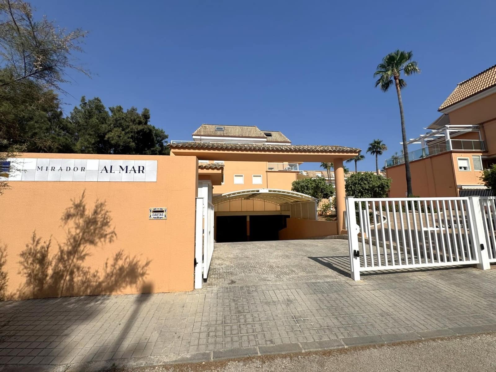 2 quarto Apartamento para venda em Denia com piscina - 360 000 € (Ref: 9990719)