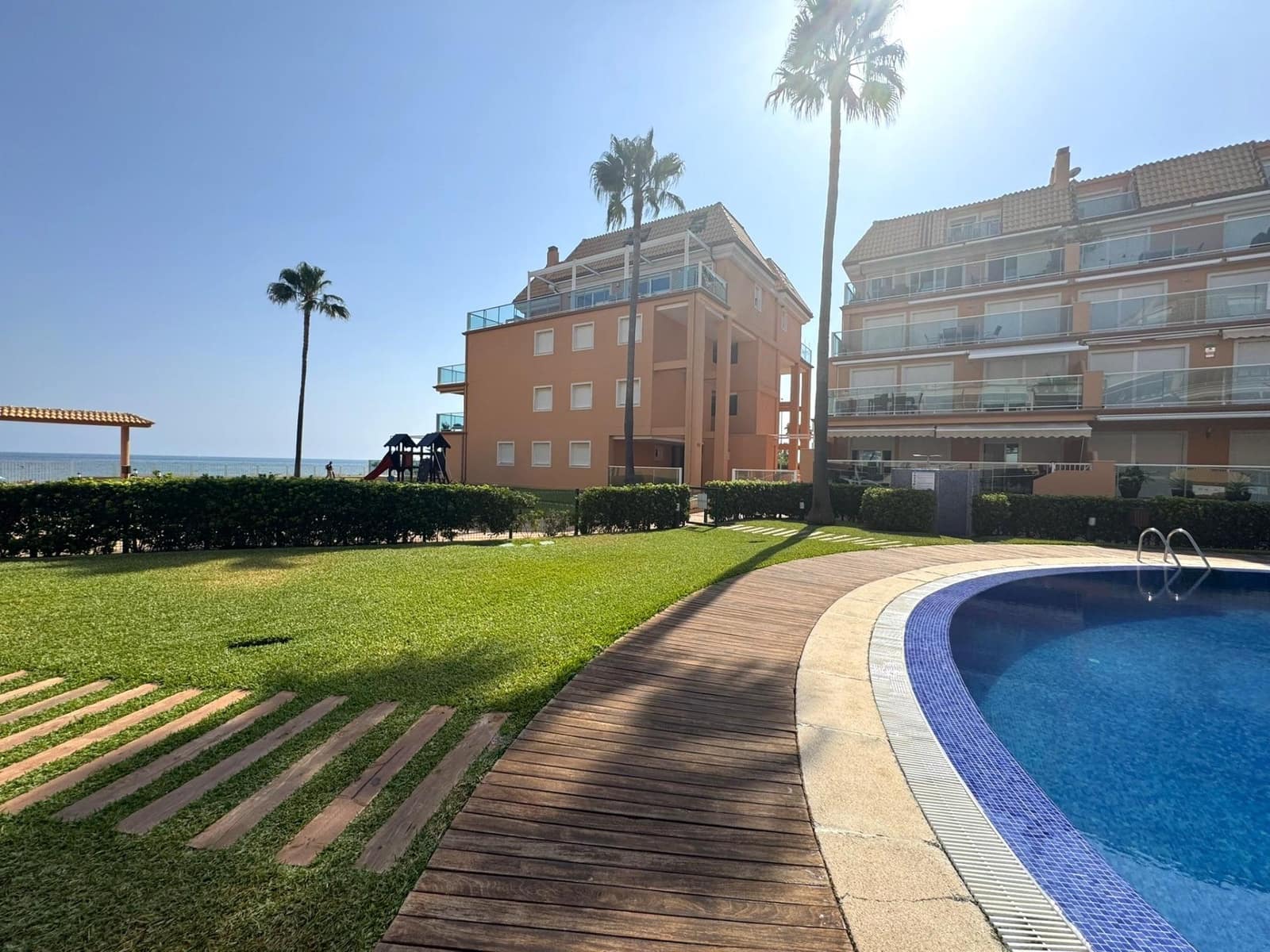 2 quarto Apartamento para venda em Denia com piscina - 360 000 € (Ref: 9990719)