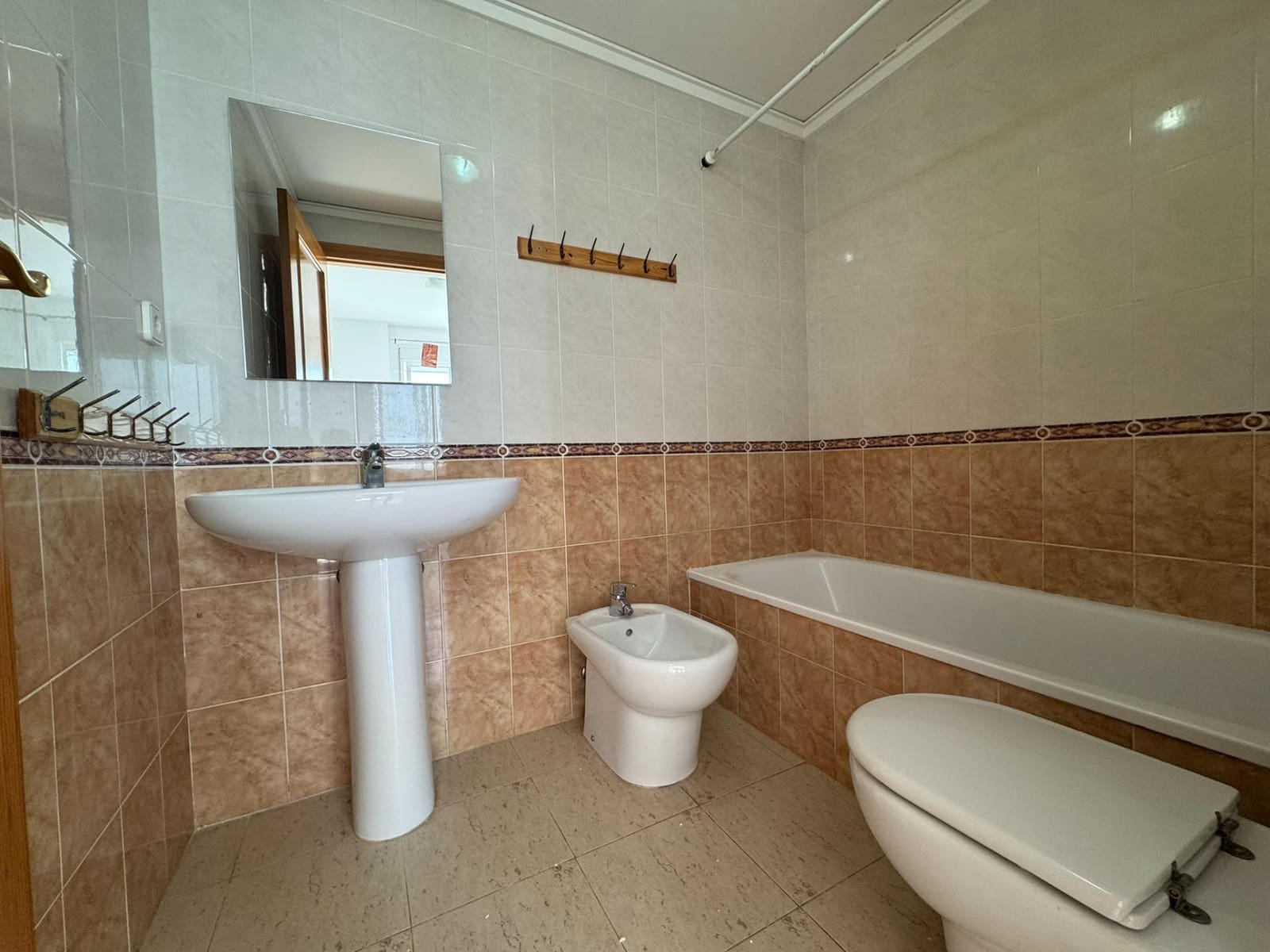 3 bedroom Flat for rent in Denia with garage - € 980 (Ref: 9994248)