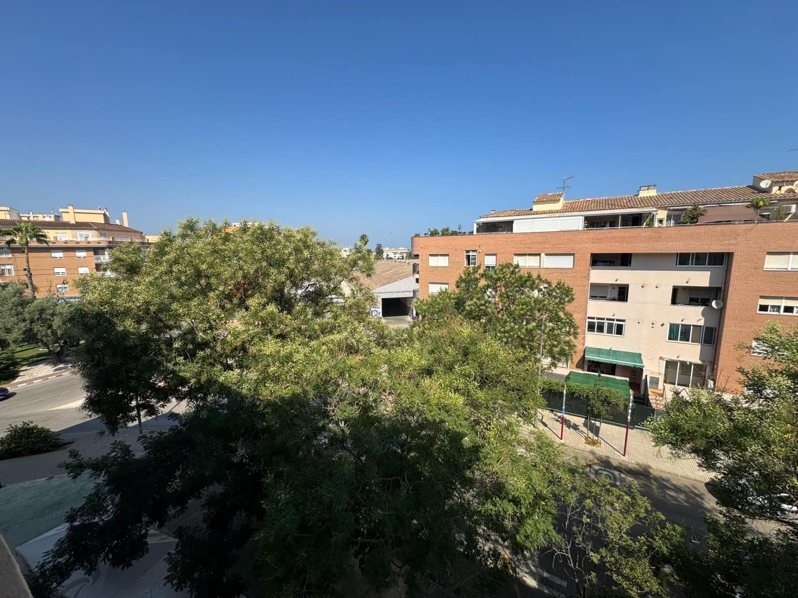 3 bedroom Flat for rent in Denia with garage - € 980 (Ref: 9994248)