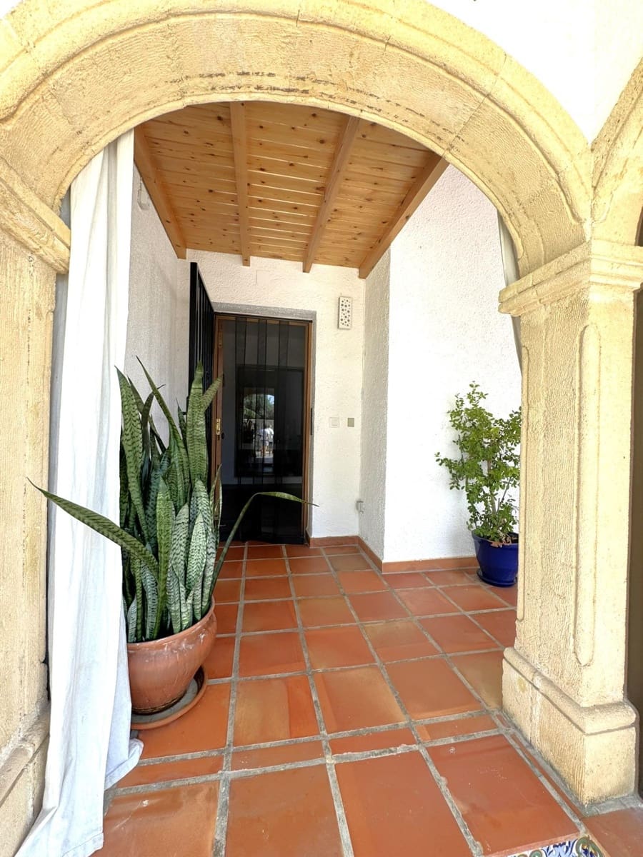 3 soverom Villa til salgs i Denia med svømmebasseng garasje - € 649 000 (Ref: 9994250)