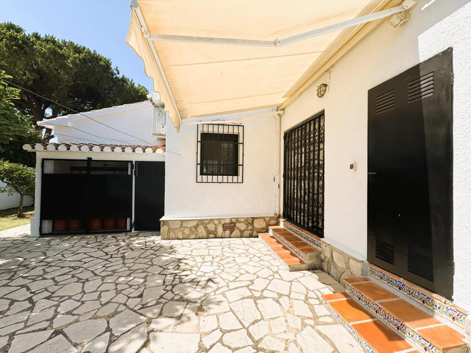 3 soverom Villa til salgs i Denia med svømmebasseng garasje - € 649 000 (Ref: 9994250)