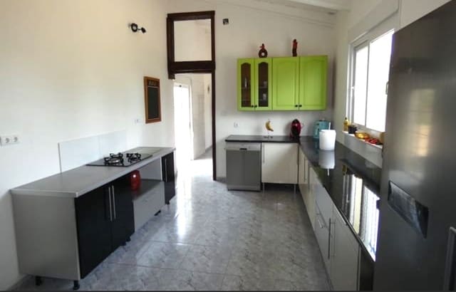4 chambre Finca/Maison de Campagne à vendre à El Pinet, Elche / Elx - 299 999 € (Ref: 9312005)