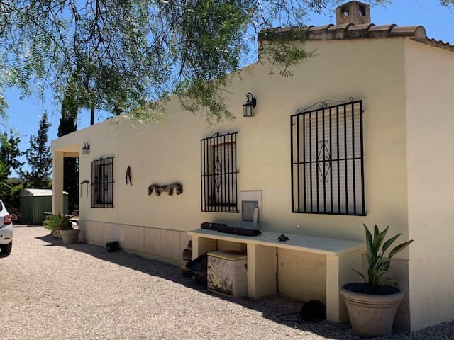 4 camera da letto Villa in vendita in Torrevieja - 299.000 € (Rif: 9441073)