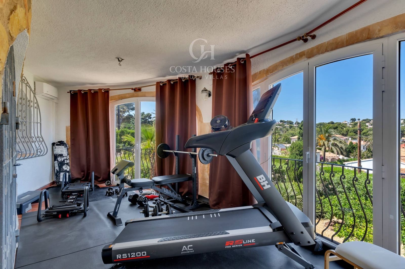 4 bedroom Villa for sale in Javea / Xabia with pool garage - € 1,495,000 (Ref: 10055296)