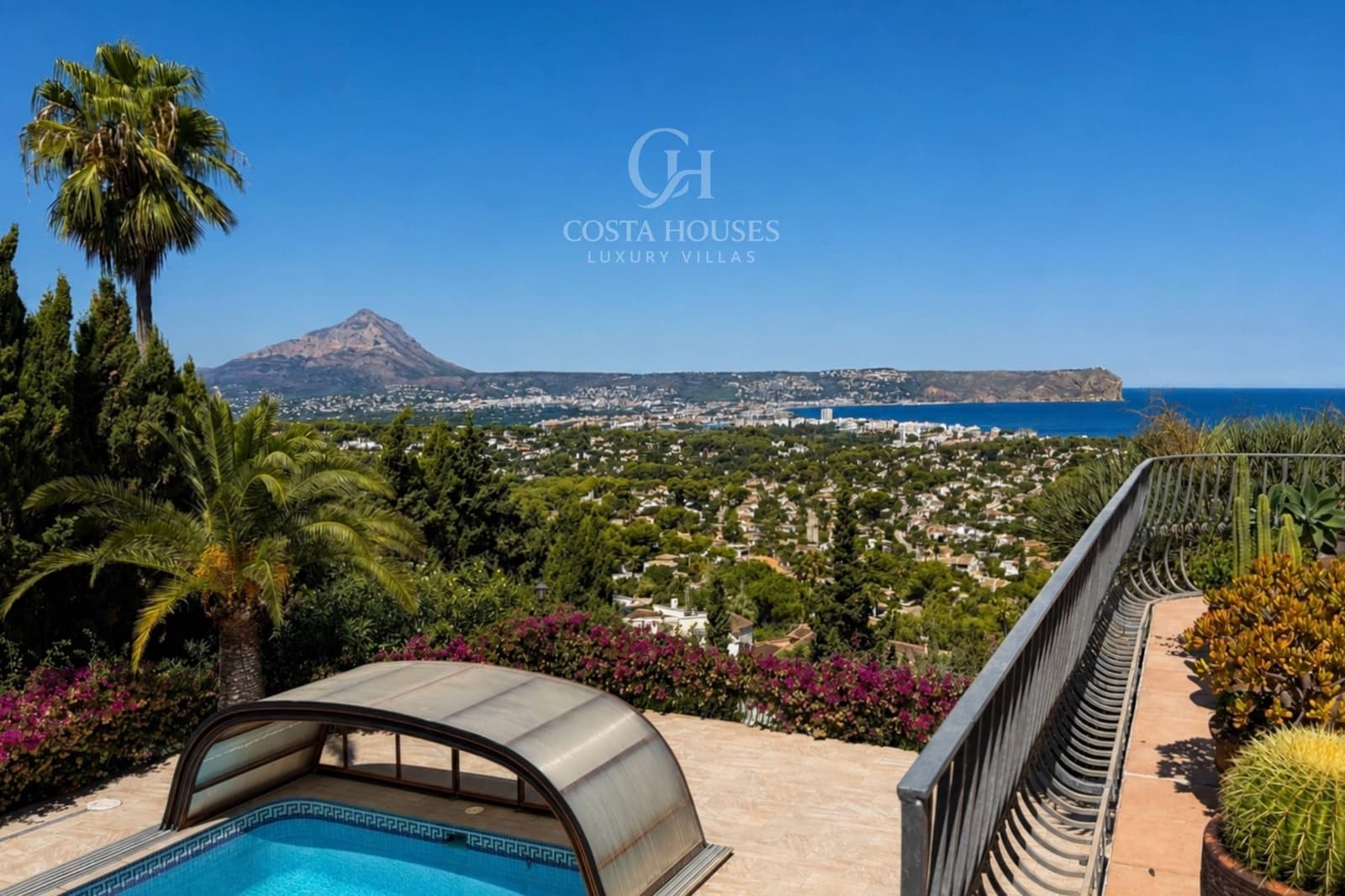 Chalet de 5 habitaciones en Javea / Xàbia en venta con piscina garaje - 2.250.000 € (Ref: 10055297)