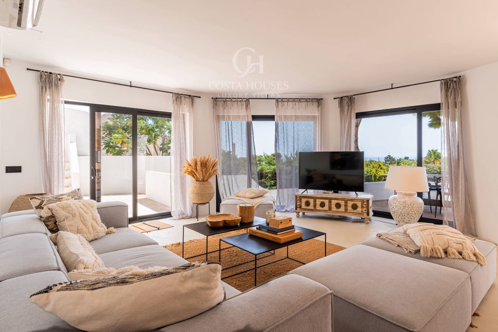 5 bedroom Villa for sale in Javea / Xabia with pool garage - € 1,695,000 (Ref: 10059155)