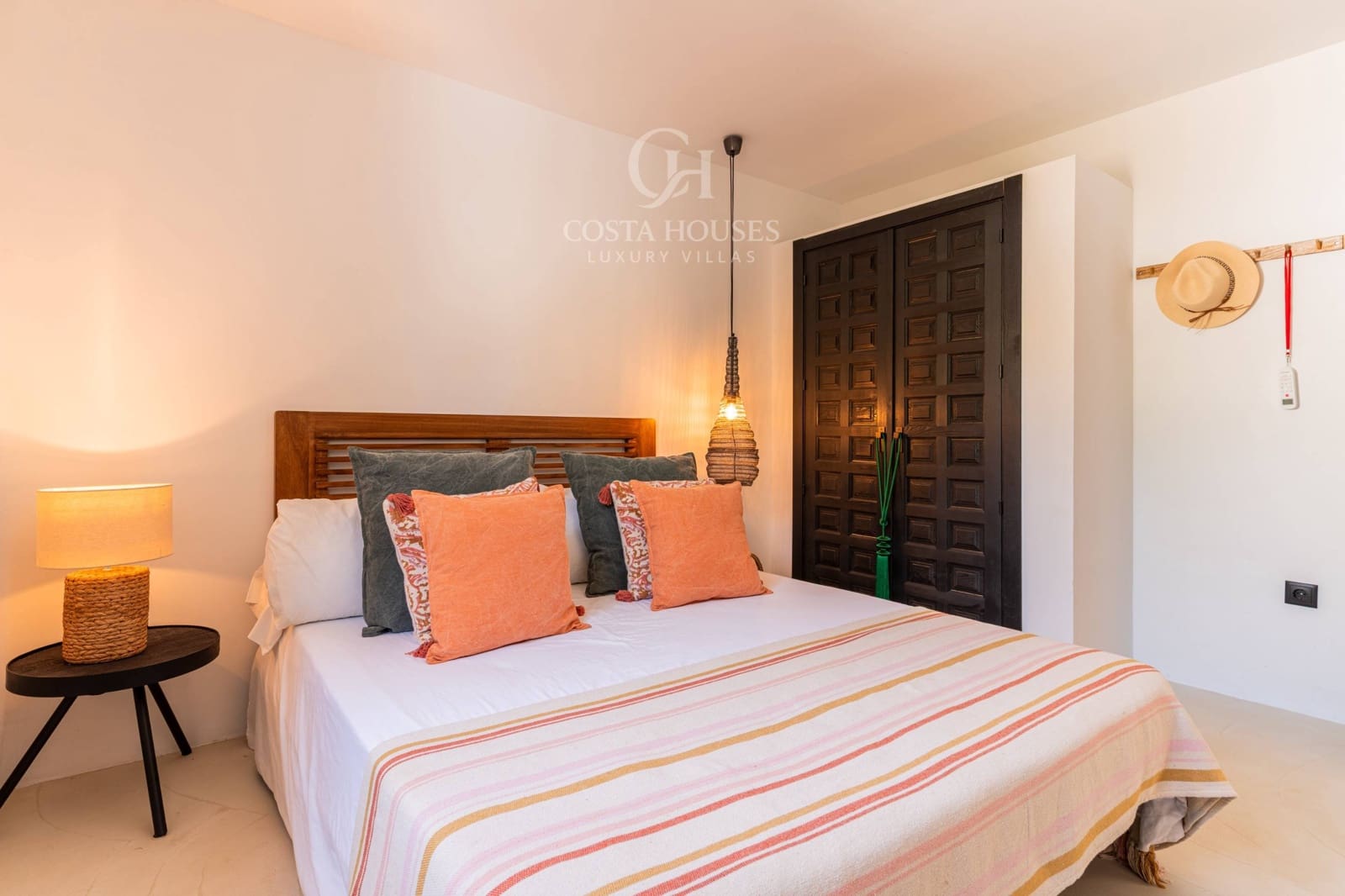 5 bedroom Villa for sale in Javea / Xabia with pool garage - € 1,695,000 (Ref: 10059155)