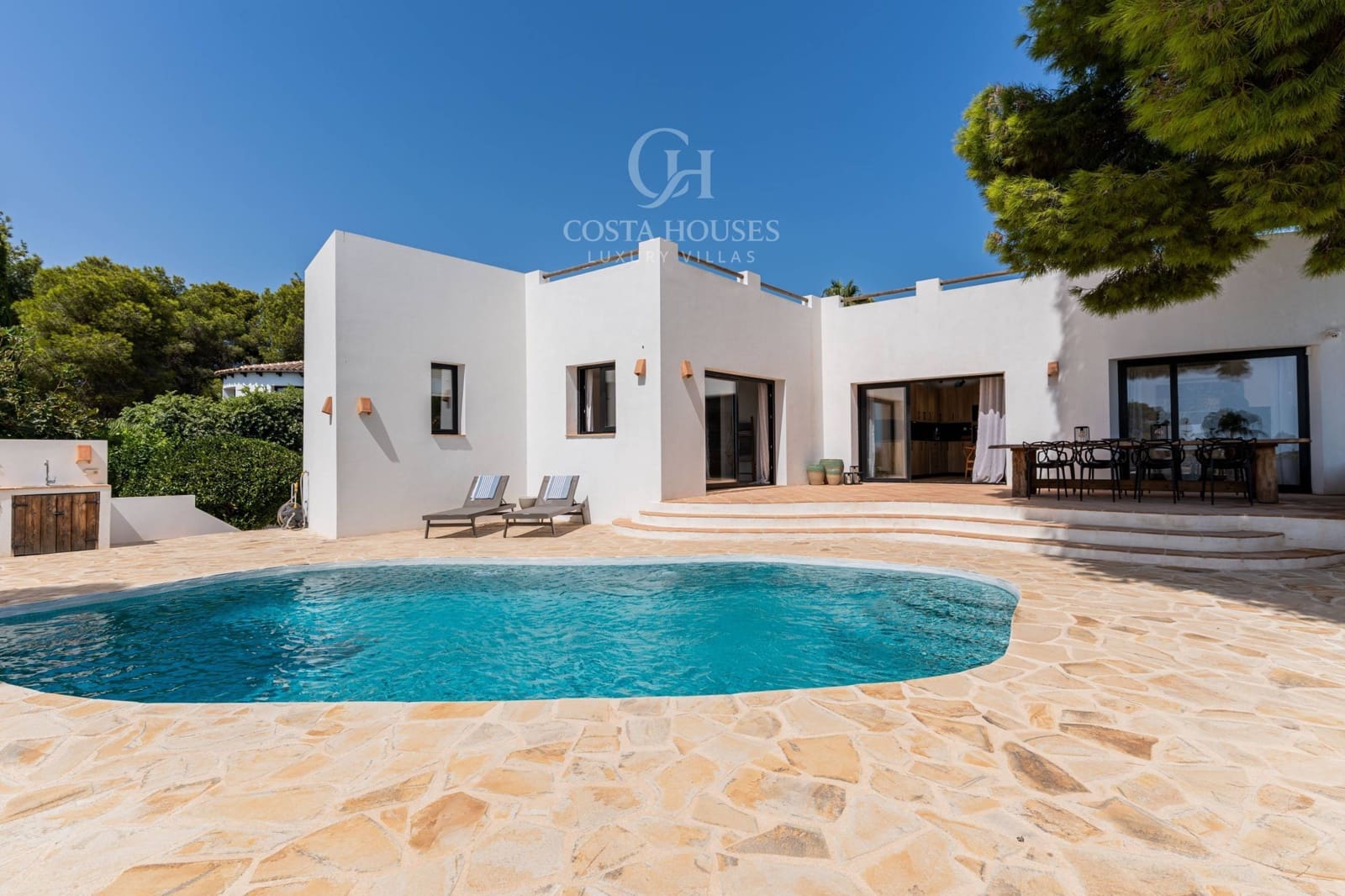 5 bedroom Villa for sale in Javea / Xabia with pool garage - € 1,695,000 (Ref: 10059155)
