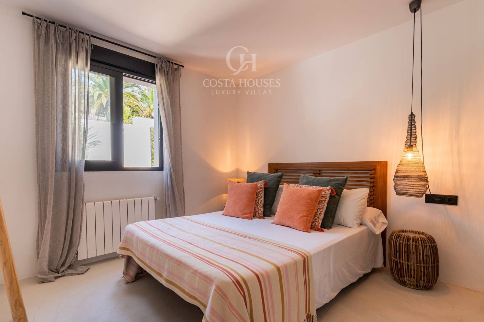 5 bedroom Villa for sale in Javea / Xabia with pool garage - € 1,695,000 (Ref: 10059155)