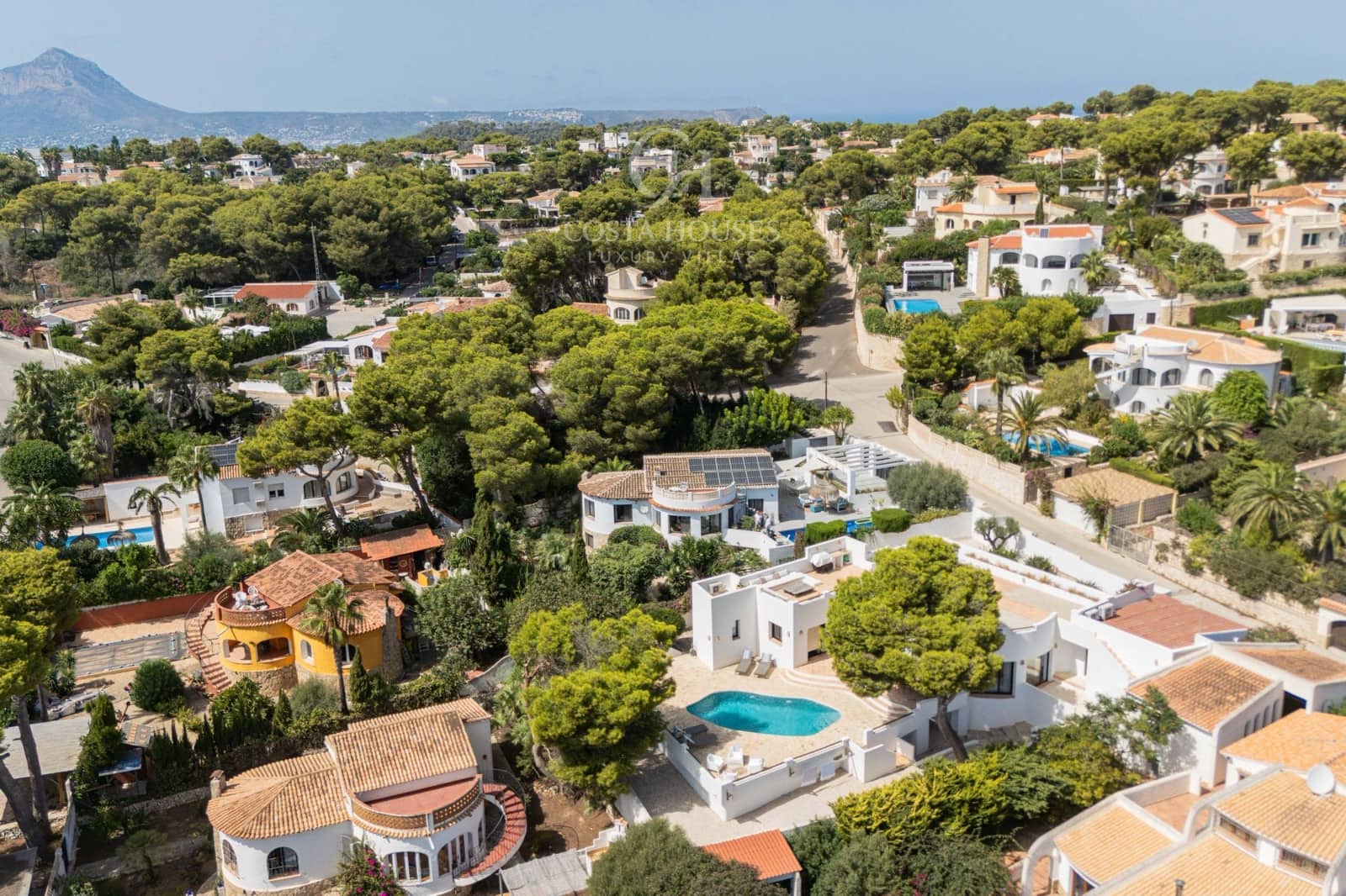 5 bedroom Villa for sale in Javea / Xabia with pool garage - € 1,695,000 (Ref: 10059155)