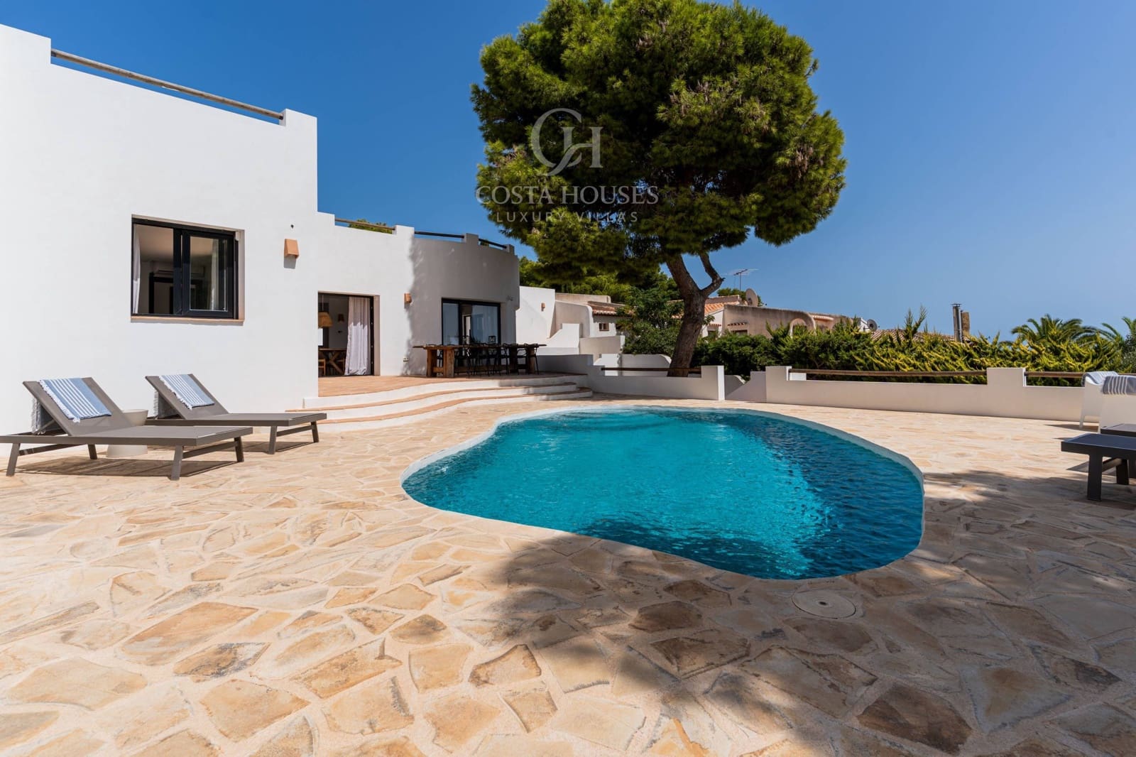 5 bedroom Villa for sale in Javea / Xabia with pool garage - € 1,695,000 (Ref: 10059155)