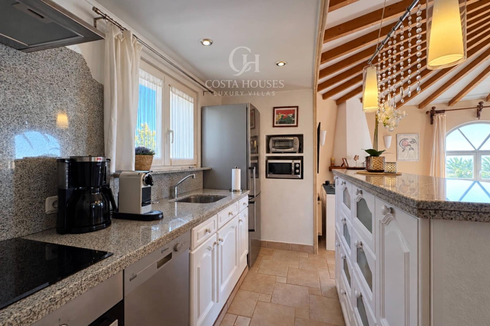 4 sypialnia Willa na sprzedaż w Javea / Xabia z basenem garażem - 750 000 € (Ref: 10120209)