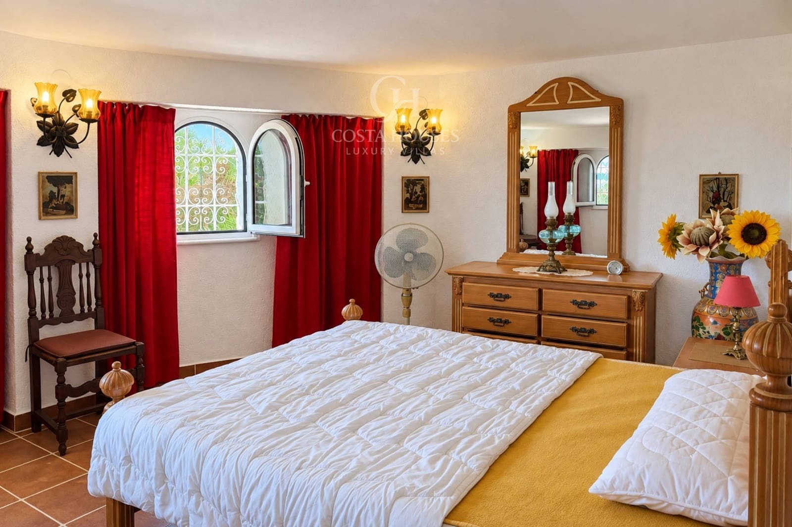 4 sypialnia Willa na sprzedaż w Javea / Xabia z basenem garażem - 750 000 € (Ref: 10120209)