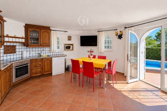 4 makuuhuone Huvila myytävänä paikassa Portichol - Balcón al Mar, Javea / Xàbia mukana uima-altaan 
autotalli - 750 000 € (Ref: 10120209)