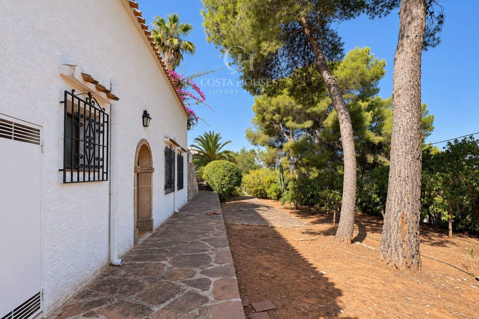 6 Zimmer Villa zu verkaufen in Javea / Xabia mit Pool Garage - 1.200.000 € (Ref: 10136081)