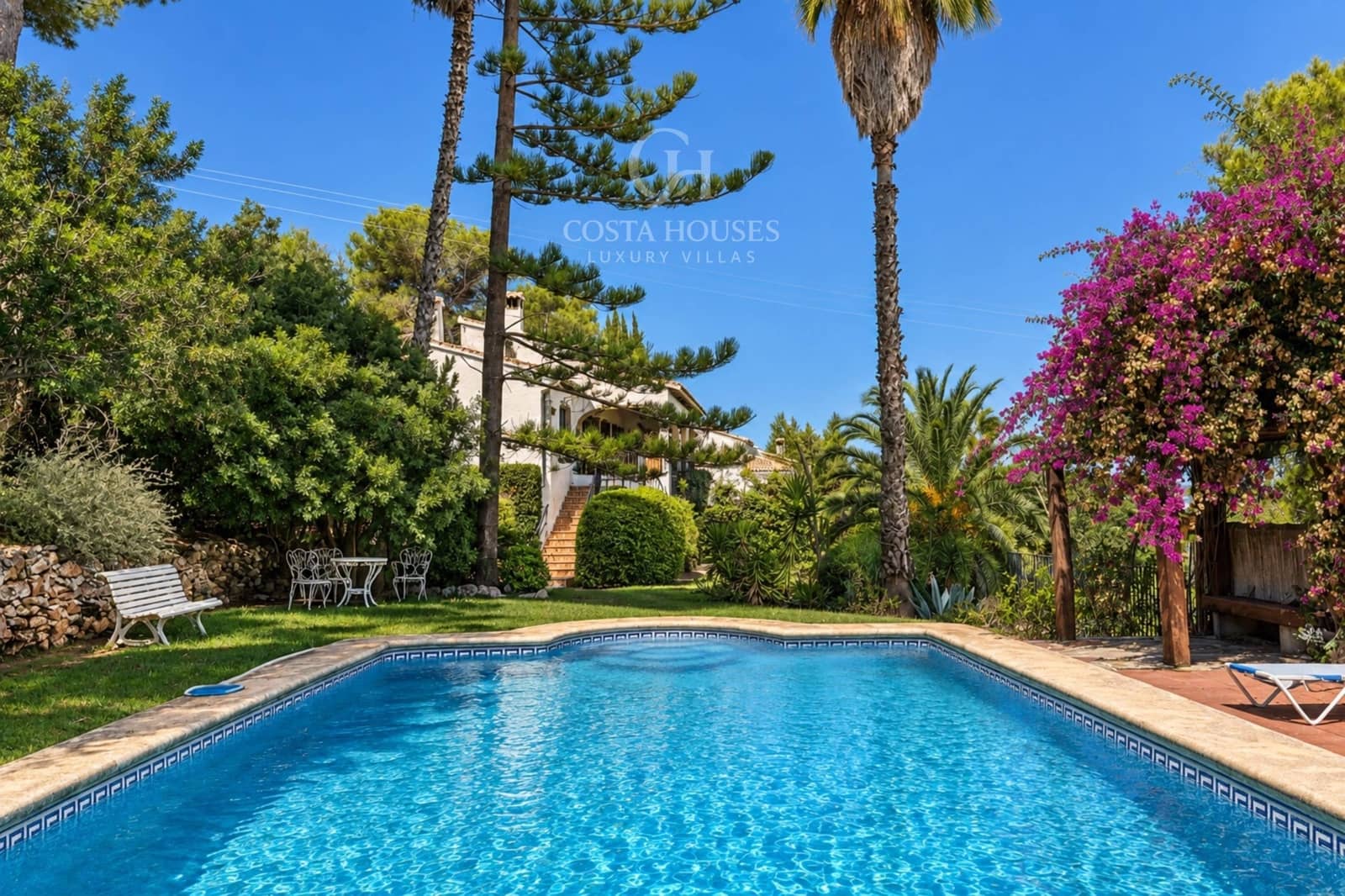 6 Zimmer Villa zu verkaufen in Javea / Xabia mit Pool Garage - 1.200.000 € (Ref: 10136081)