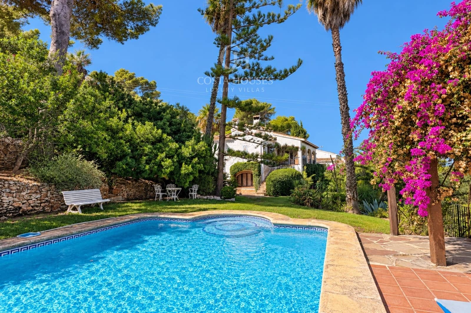 6 Zimmer Villa zu verkaufen in Javea / Xabia mit Pool Garage - 1.200.000 € (Ref: 10136081)