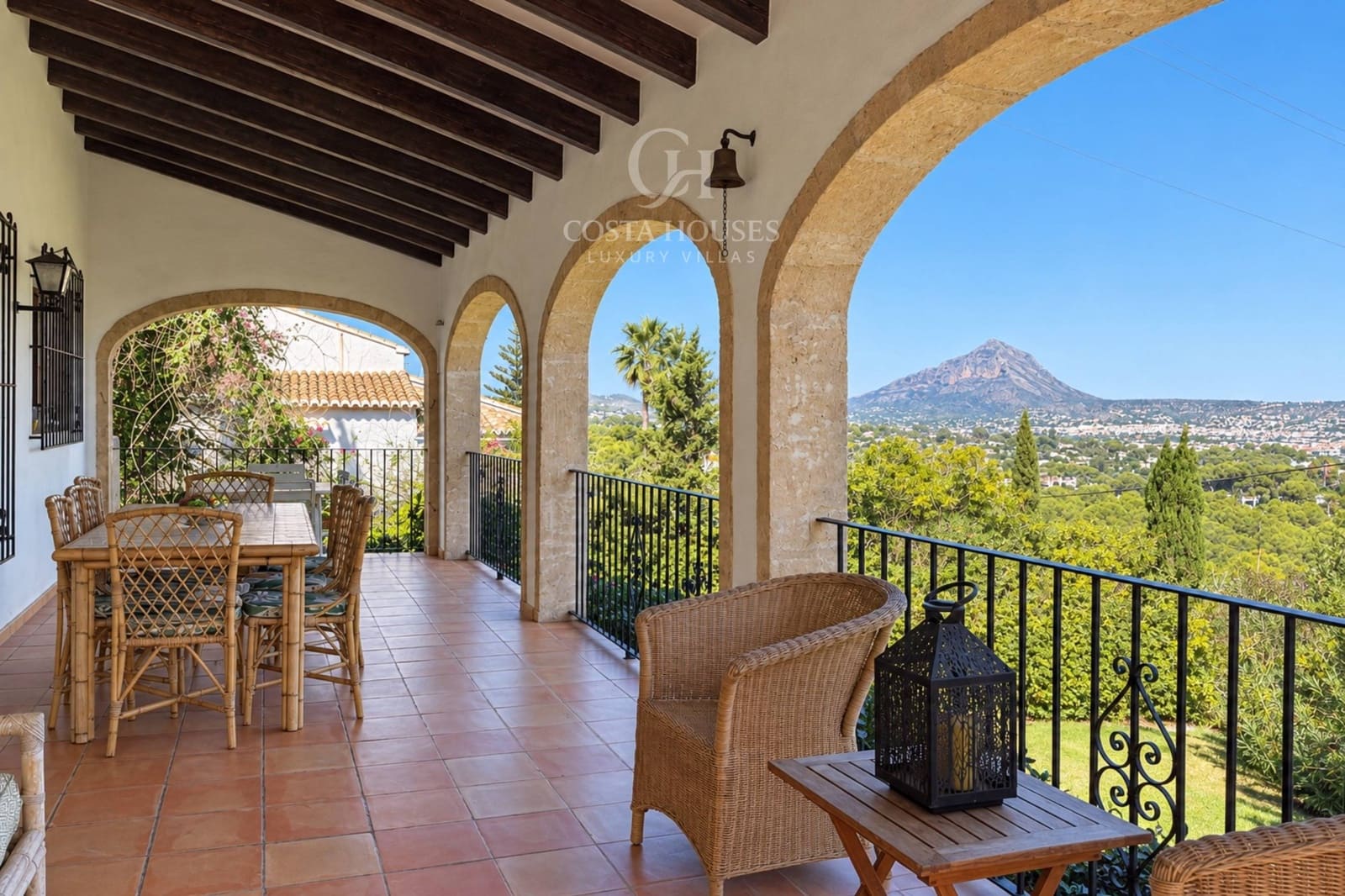 6 Zimmer Villa zu verkaufen in Javea / Xabia mit Pool Garage - 1.200.000 € (Ref: 10136081)