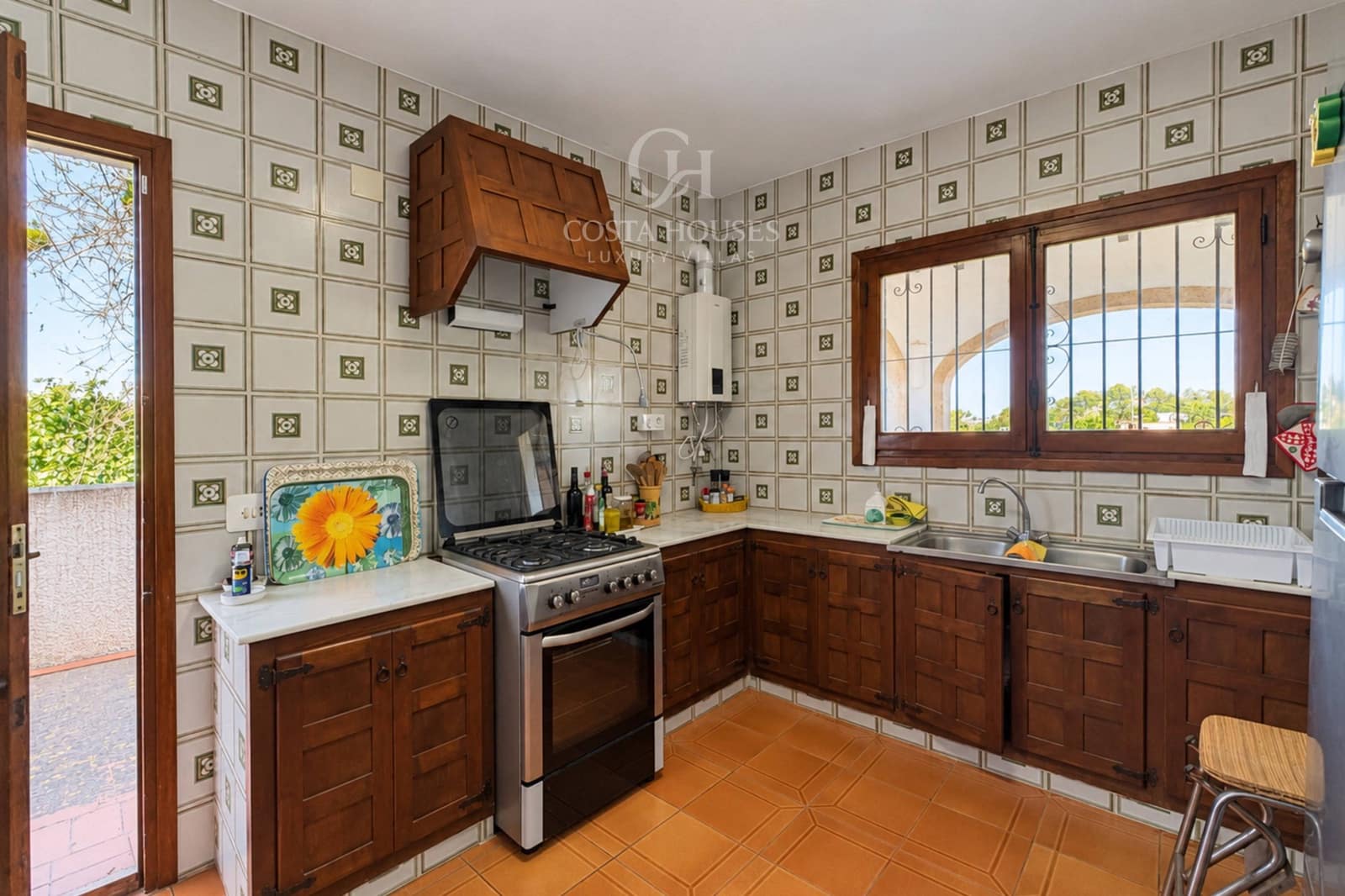 6 Zimmer Villa zu verkaufen in Javea / Xabia mit Pool Garage - 1.200.000 € (Ref: 10136081)