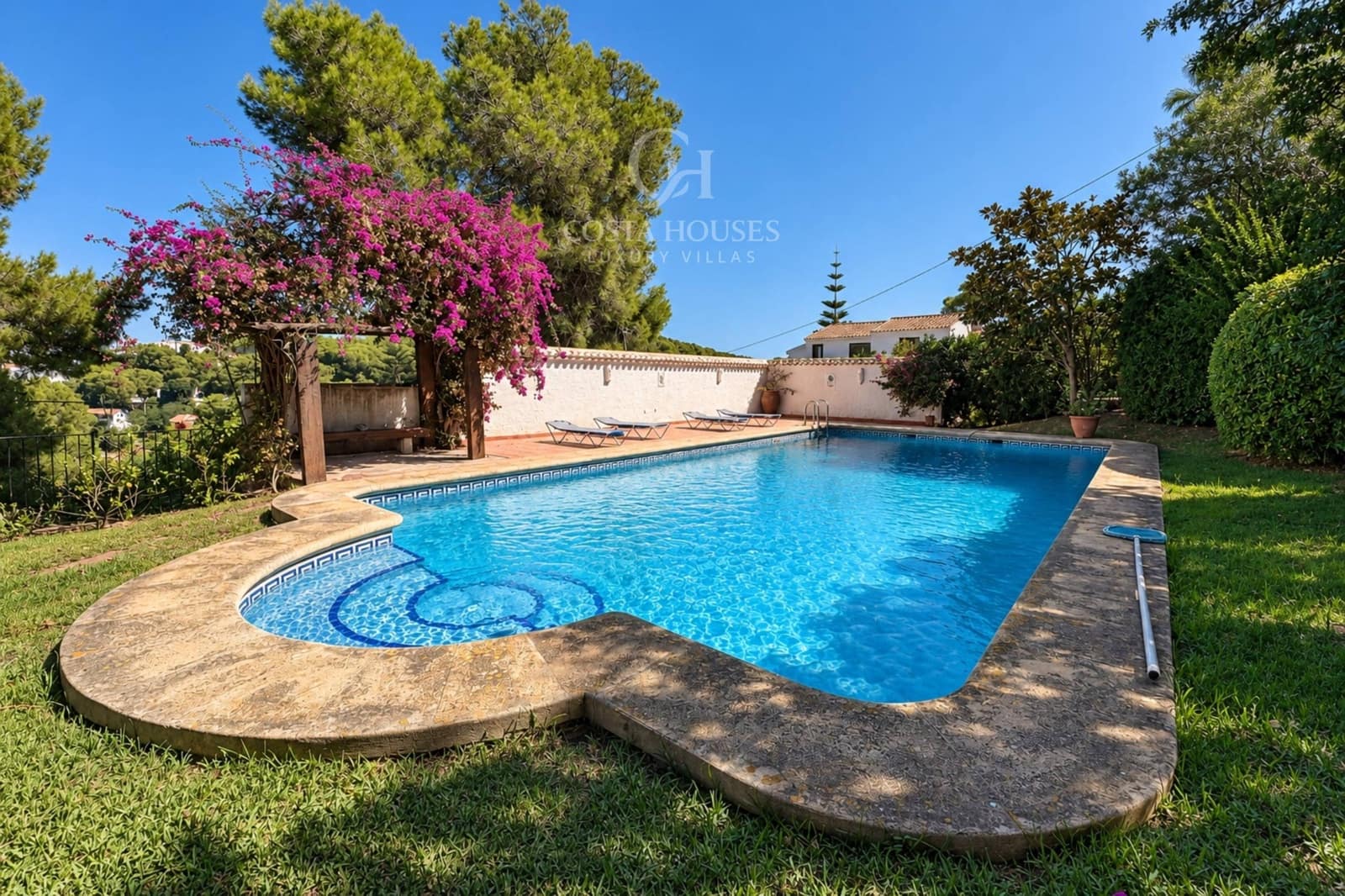 6 Zimmer Villa zu verkaufen in Javea / Xabia mit Pool Garage - 1.200.000 € (Ref: 10136081)