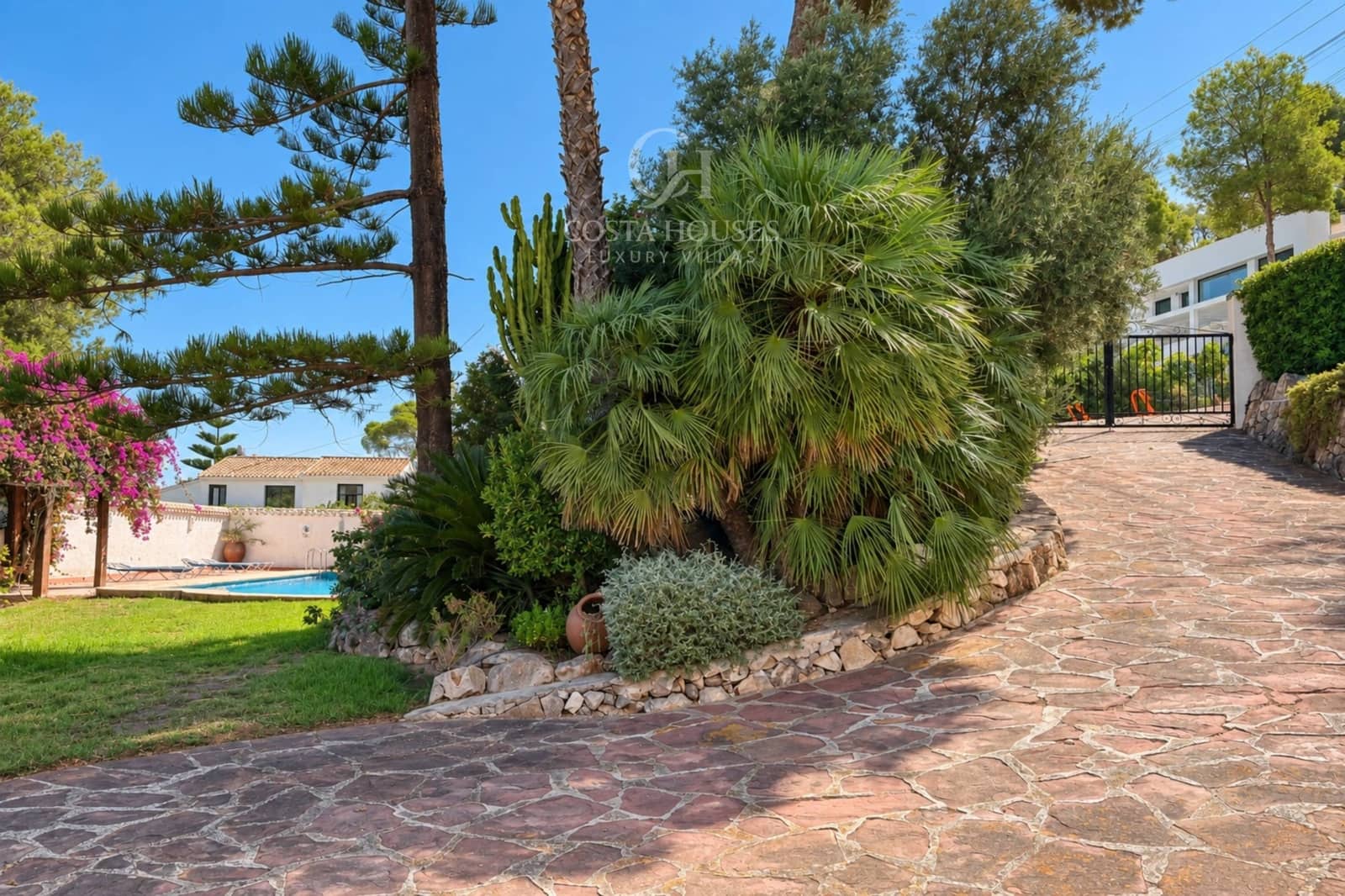 6 Zimmer Villa zu verkaufen in Javea / Xabia mit Pool Garage - 1.200.000 € (Ref: 10136081)