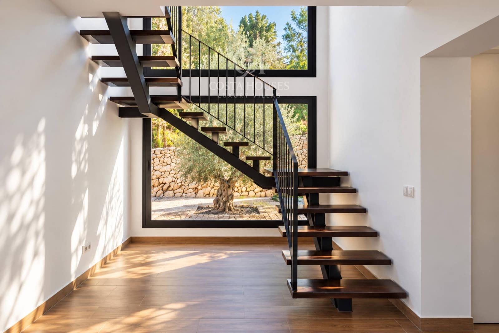 5 sypialnia Willa na sprzedaż w Javea / Xabia z basenem garażem - 1 795 000 € (Ref: 10136082)