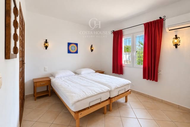 4 soverom Villa til salgs i Portichol - Balcón al Mar, Javea / Xàbia med svømmebasseng garasje - € 990 000 (Ref: 10139735)