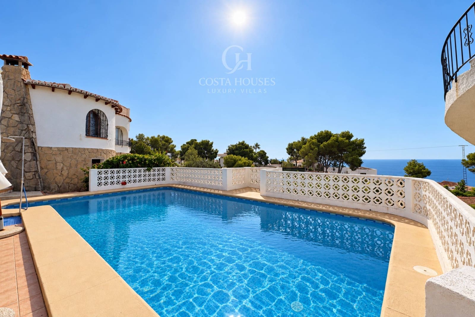 4 soverom Villa til salgs i Javea / Xabia med svømmebasseng garasje - € 990 000 (Ref: 10139735)