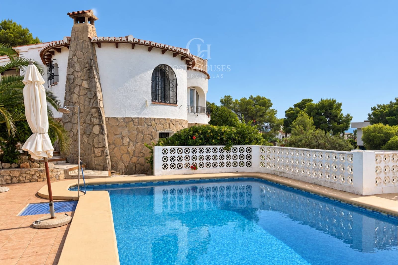 4 soverom Villa til salgs i Javea / Xabia med svømmebasseng garasje - € 990 000 (Ref: 10139735)