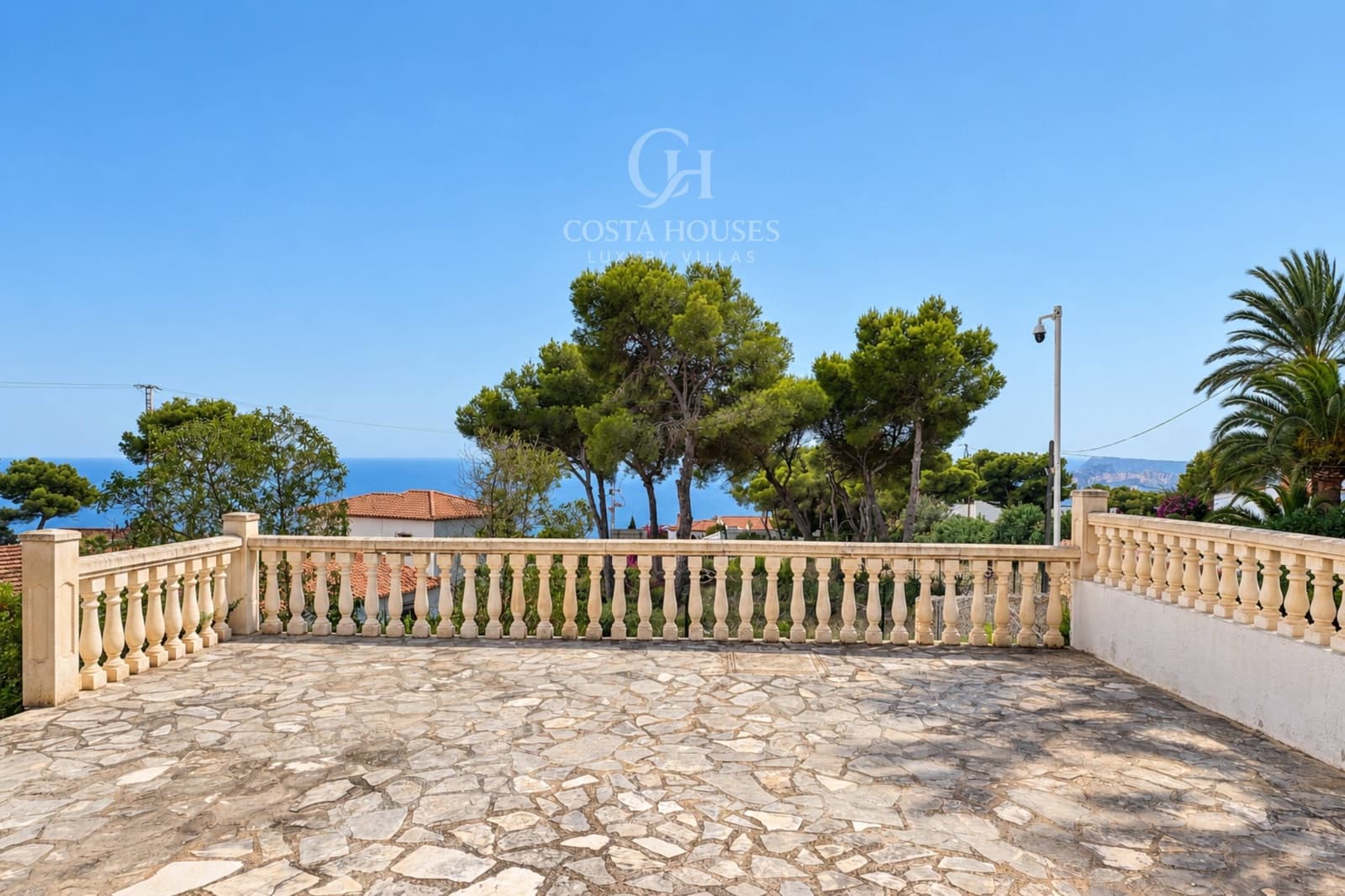 4 soverom Villa til salgs i Javea / Xabia med svømmebasseng garasje - € 990 000 (Ref: 10139735)