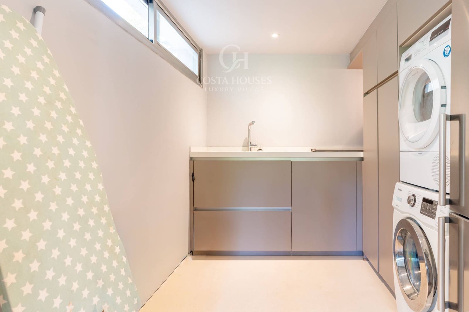 6 quarto Moradia para venda em Altea com piscina garagem - 4 900 000 € (Ref: 10139736)