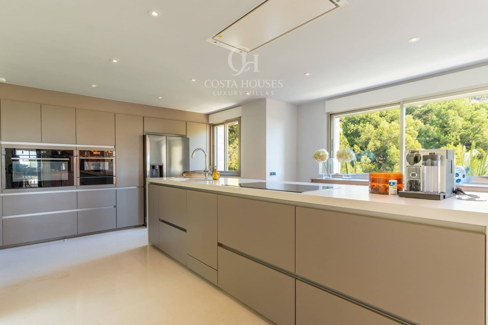 6 quarto Moradia para venda em Altea com piscina garagem - 4 900 000 € (Ref: 10139736)