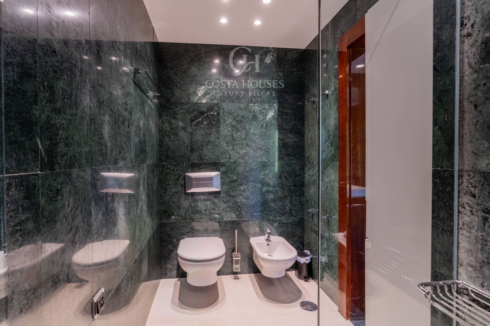 6 quarto Moradia para venda em Altea com piscina garagem - 4 900 000 € (Ref: 10139736)