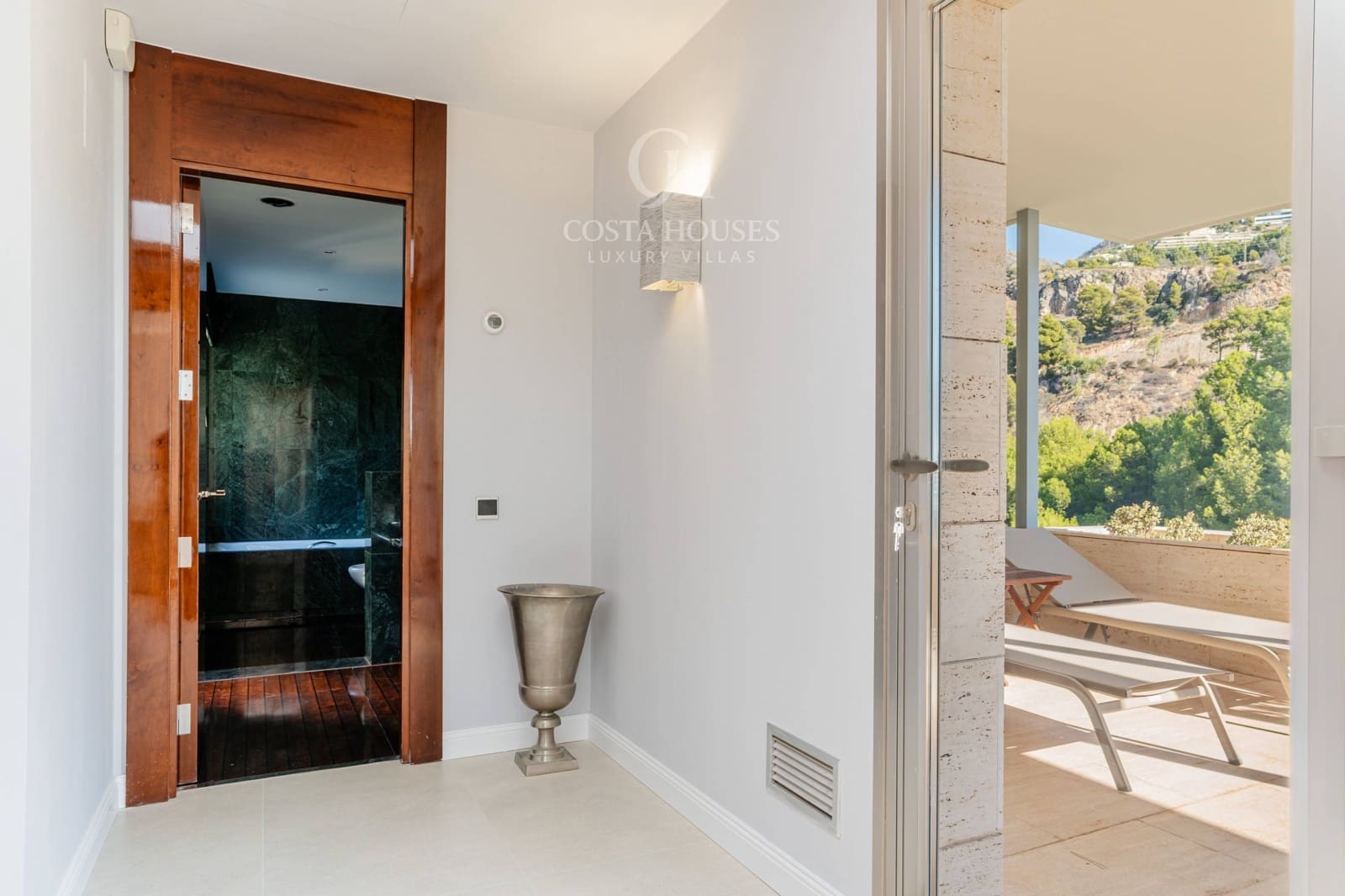 6 quarto Moradia para venda em Altea com piscina garagem - 4 900 000 € (Ref: 10139736)