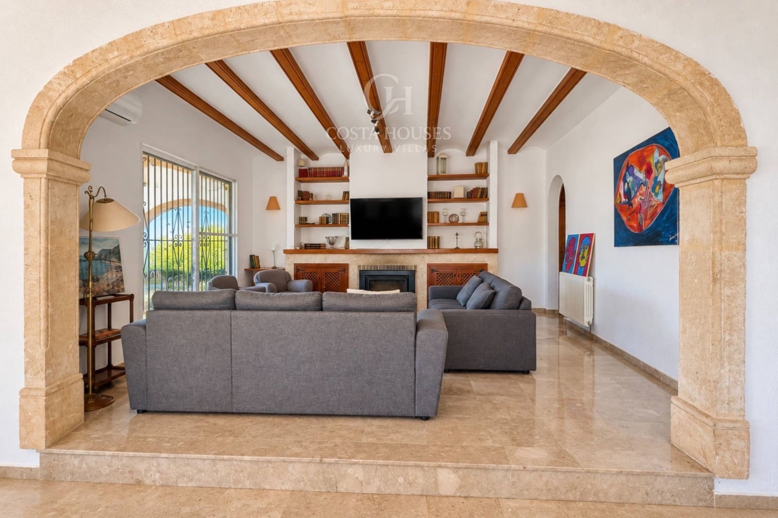 6 soverom Villa til salgs i Los Cerezos med svømmebasseng garasje - € 995 000 (Ref: 10142645)