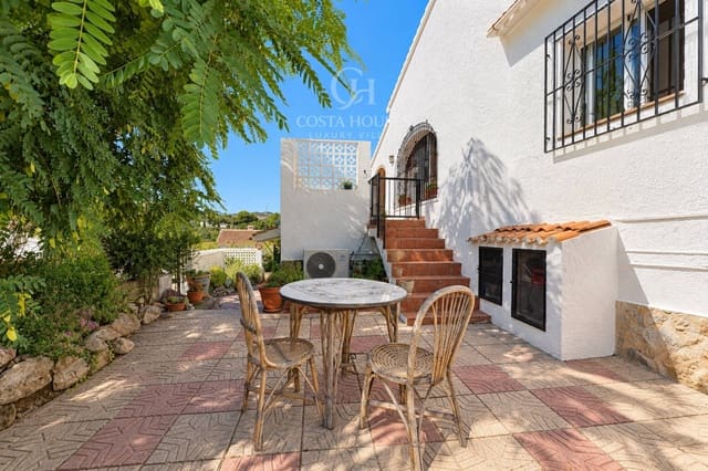 6 makuuhuone Huvila myytävänä paikassa Los Cerezos, Javea / Xàbia mukana uima-altaan 
autotalli - 995 000 € (Ref: 10142645)