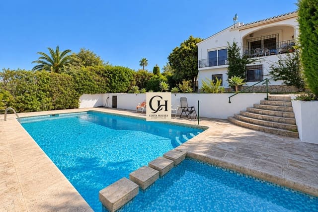 6 makuuhuone Huvila myytävänä paikassa Los Cerezos, Javea / Xàbia mukana uima-altaan 
autotalli - 995 000 € (Ref: 10142645)