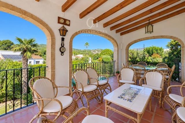 6 makuuhuone Huvila myytävänä paikassa Los Cerezos, Javea / Xàbia mukana uima-altaan 
autotalli - 995 000 € (Ref: 10142645)