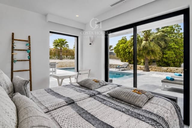 3 soverom Villa til salgs i Javea / Xàbia med svømmebasseng garasje - € 1 395 000 (Ref: 10153651)