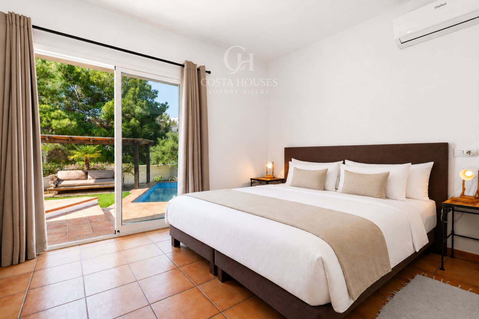 5 Zimmer Villa zu verkaufen in Moraira mit Pool - 1.635.000 € (Ref: 10153653)