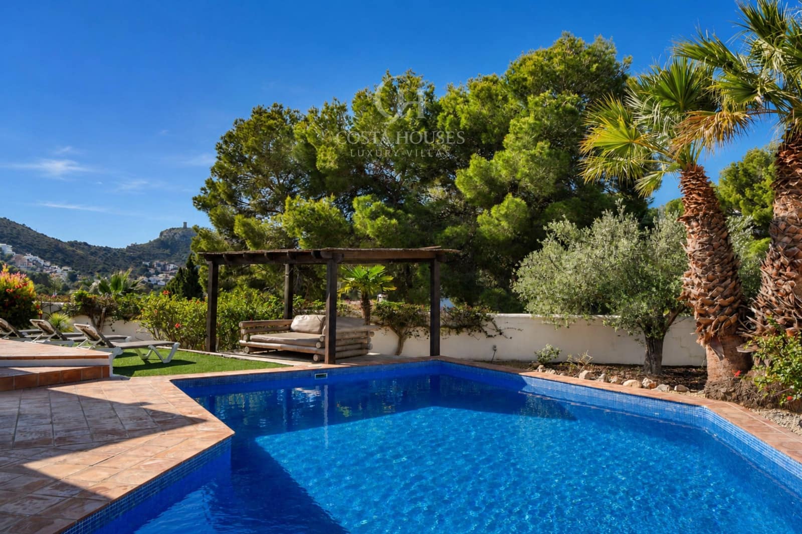 5 Zimmer Villa zu verkaufen in Moraira mit Pool - 1.635.000 € (Ref: 10153653)