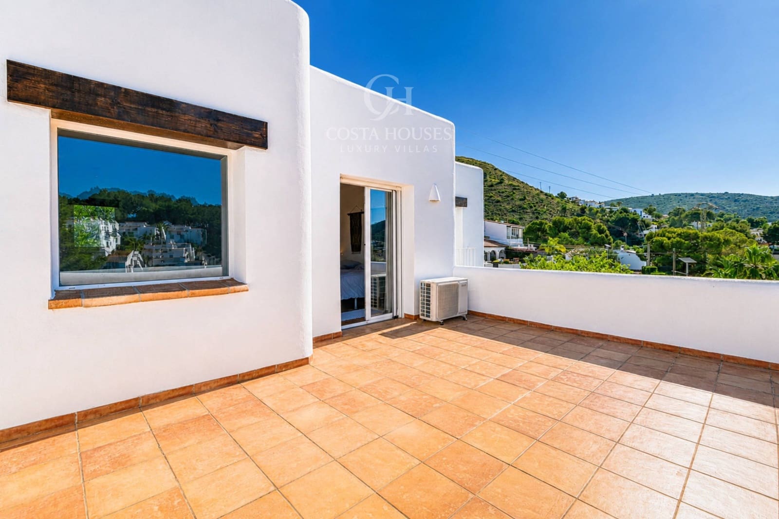 5 Zimmer Villa zu verkaufen in Moraira mit Pool - 1.635.000 € (Ref: 10153653)