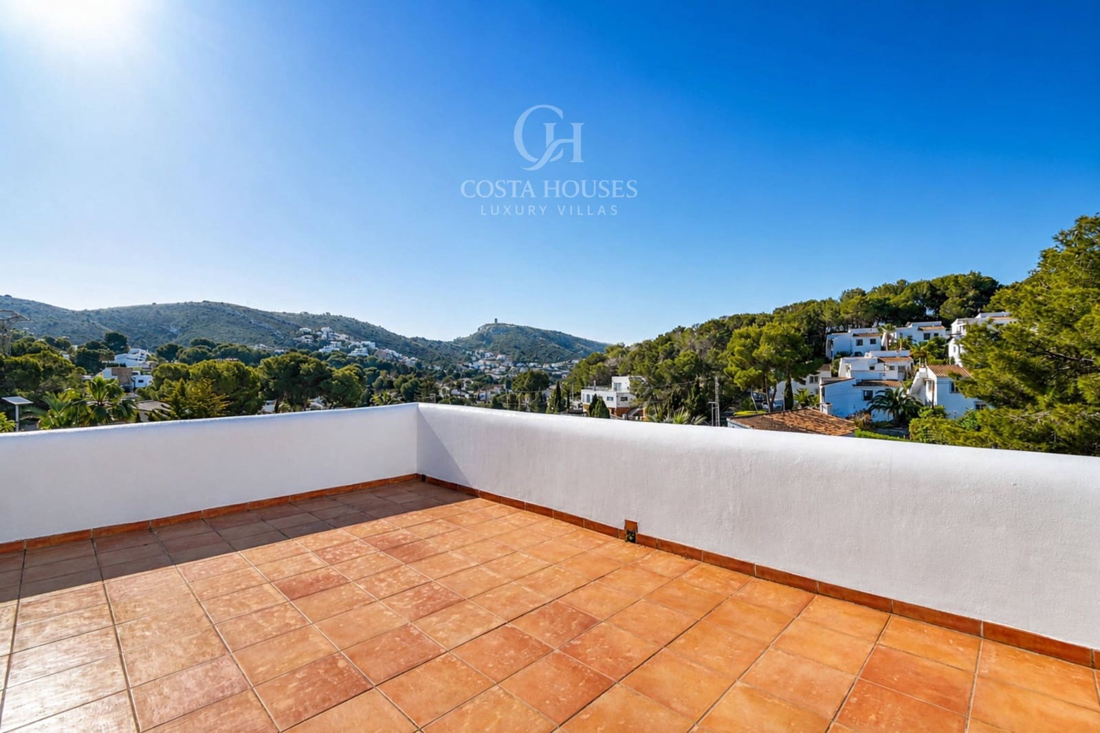 5 Zimmer Villa zu verkaufen in Moraira mit Pool - 1.635.000 € (Ref: 10153653)