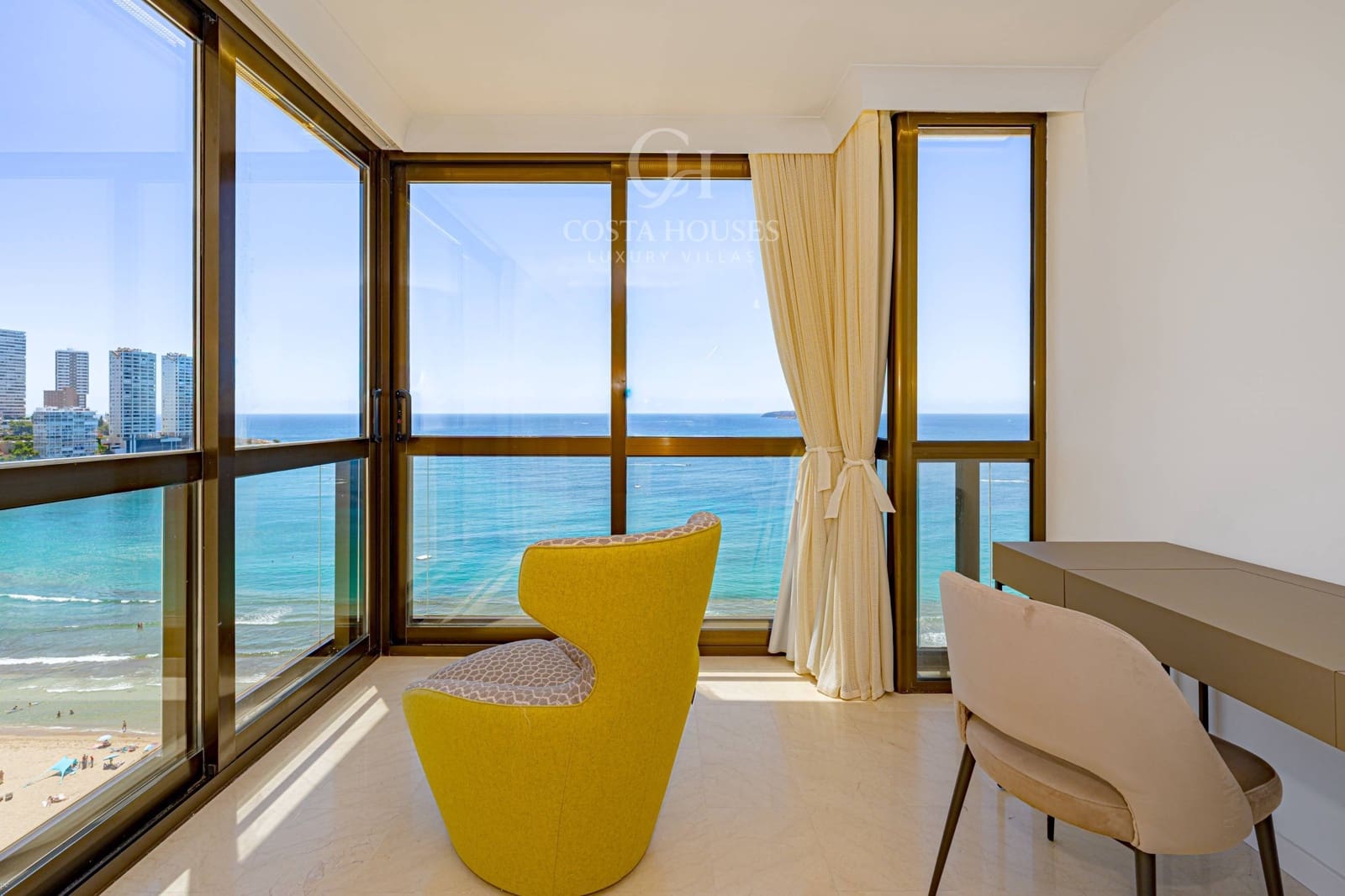 4 camera da letto Appartamento in vendita in Benidorm con piscina garage - 2.450.000 € (Rif: 10153654)
